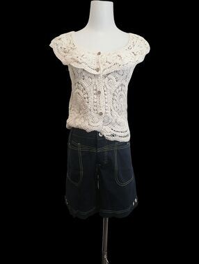 🦊🦊🦊 Crochet Button-Front Tank Top - Cream